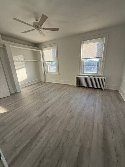 Building Photo - 2083 E Clearfield St