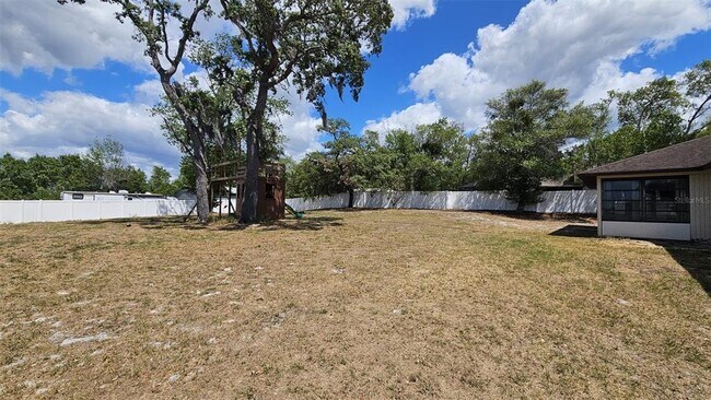 Building Photo - 1524 Newhope Rd