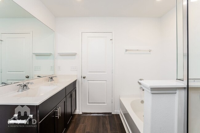 Building Photo - 23626 Escardilla Dr