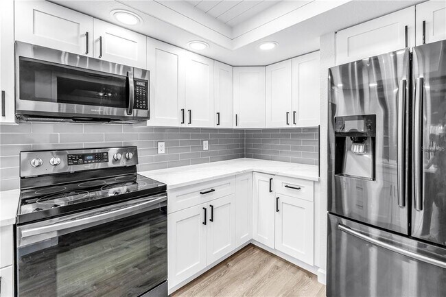 Building Photo - 9613 Tara Cay Ct