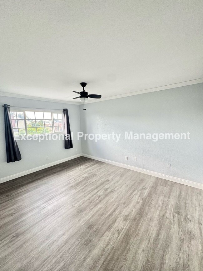 Building Photo - Ready to move in 3 bed 3 bath home!