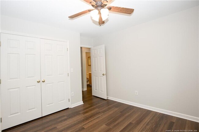 Building Photo - 184 Olde Farm Rd
