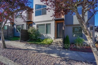 Building Photo - 187 N 44th Pl