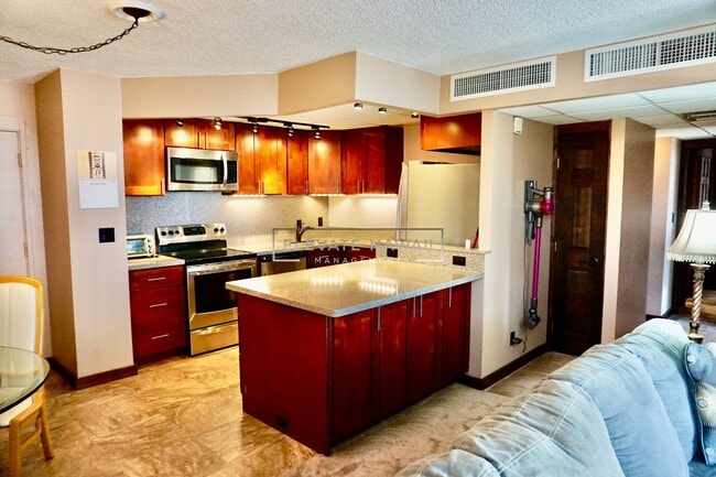 Building Photo - FULLY FURNISHED 2 BED 2 BATH IN WAIKIKI w/ CENTRAL AC & ELECTRICITY INCLUDED!