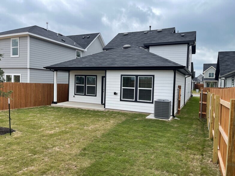 Building Photo - 176 Gerasa Dr