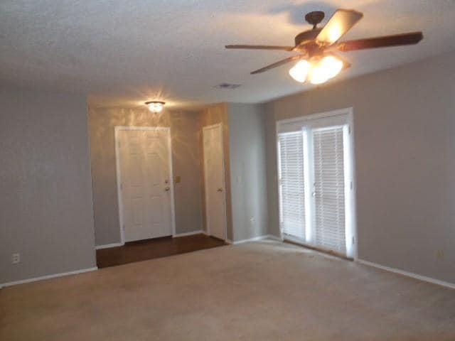 Building Photo - 1413 Concord Dr