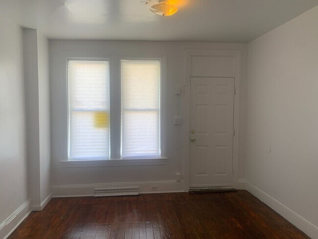 Building Photo - 3 Bedroom House in the West End of York City