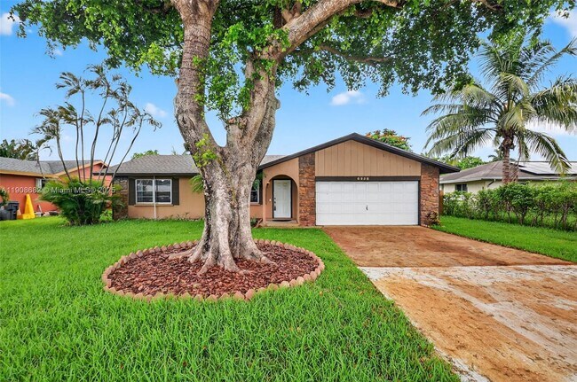 Building Photo - 6858 S Congress Ave