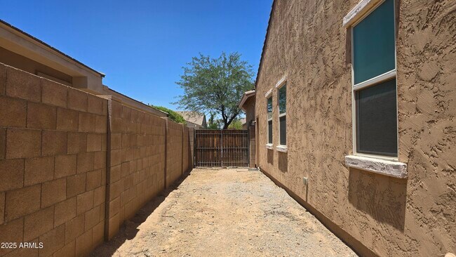 Building Photo - 4219 N 161st Ave