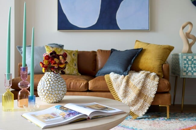 Building Photo - The Milton