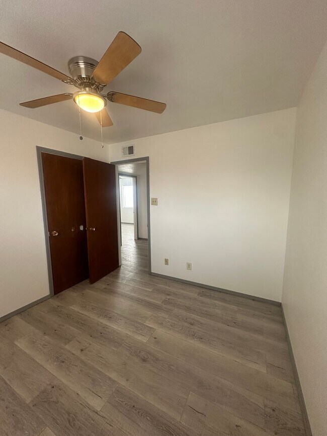Building Photo - Welcome to this charming 3-bedroom, 2-bathroom home located in Albuquerque, NM