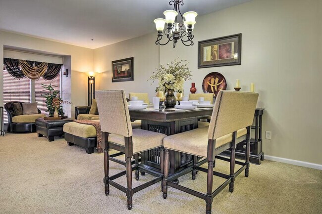 Building Photo - 5077 Cameo Terrace