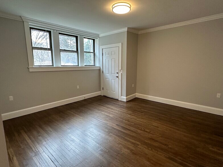 Building Photo - 74 Longwood Ave