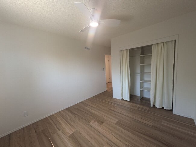 Building Photo - $$$$$$500 MOVE IN BONUS!!!!Freshly Remodel...