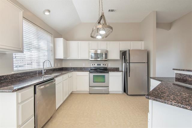 Building Photo - 9701 Preston Vineyard Dr
