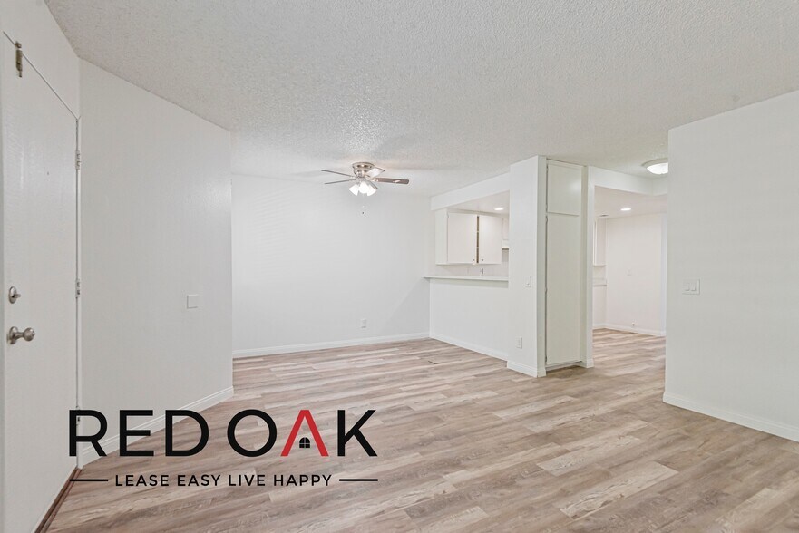 Building Photo - 1215 D St