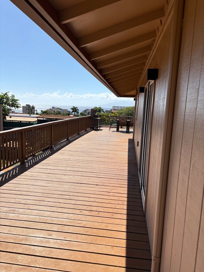 Building Photo - Kahana-Three Bedroom Ocean View Home
