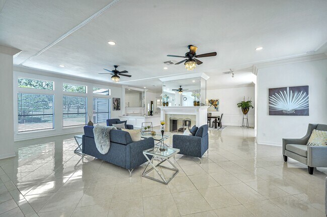 Building Photo - 21410 Ganton Dr