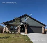 Building Photo - 2804 S Bowling Dr
