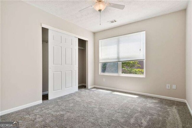 Building Photo - 252 Hiawassee Dr