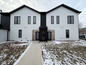 Building Photo - 2230 R St