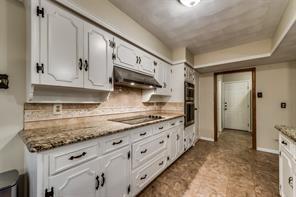 Building Photo - 2936 Woodmere Dr