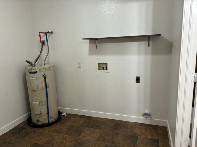 Building Photo - 500 Bache St