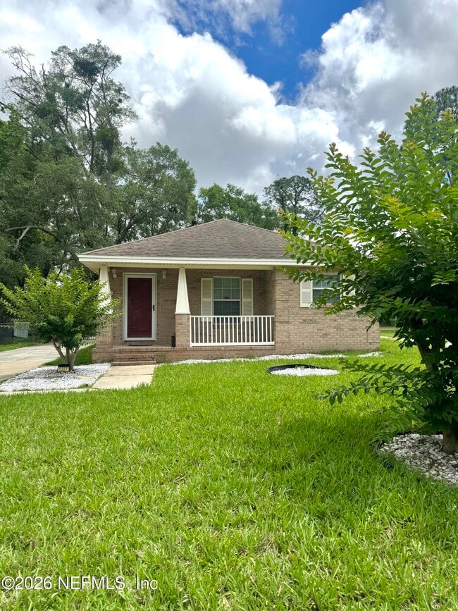 Building Photo - 5227 Bunche Dr
