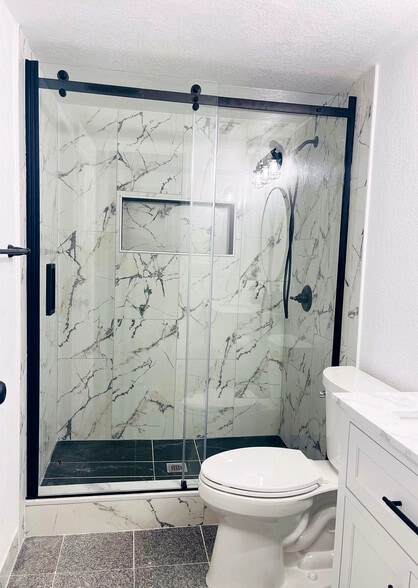 Building Photo - 6129 Wolff St