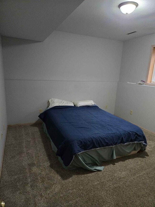 Building Photo - 2623 Edgewood Ln