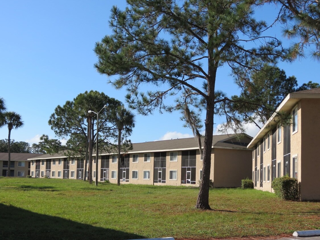 Outrigger Village Apartments Kissimmee