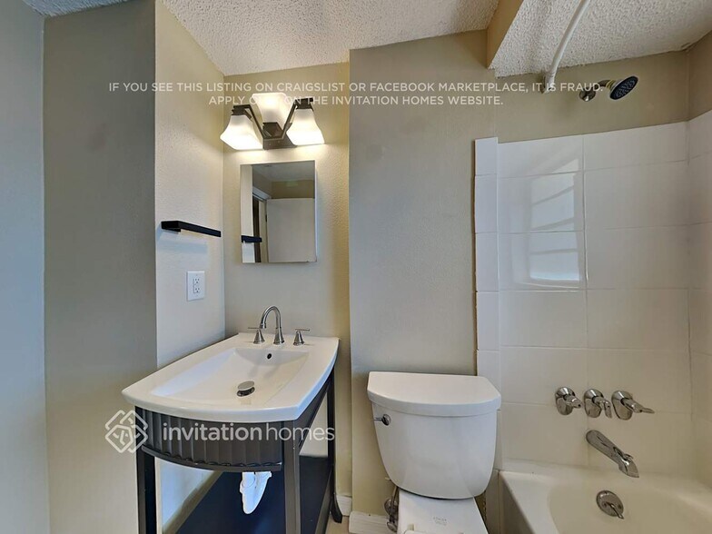 Building Photo - 311 48th St Ct W