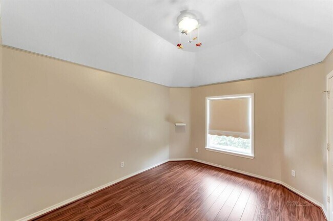 Building Photo - 20419 Cajon Canyon Ct