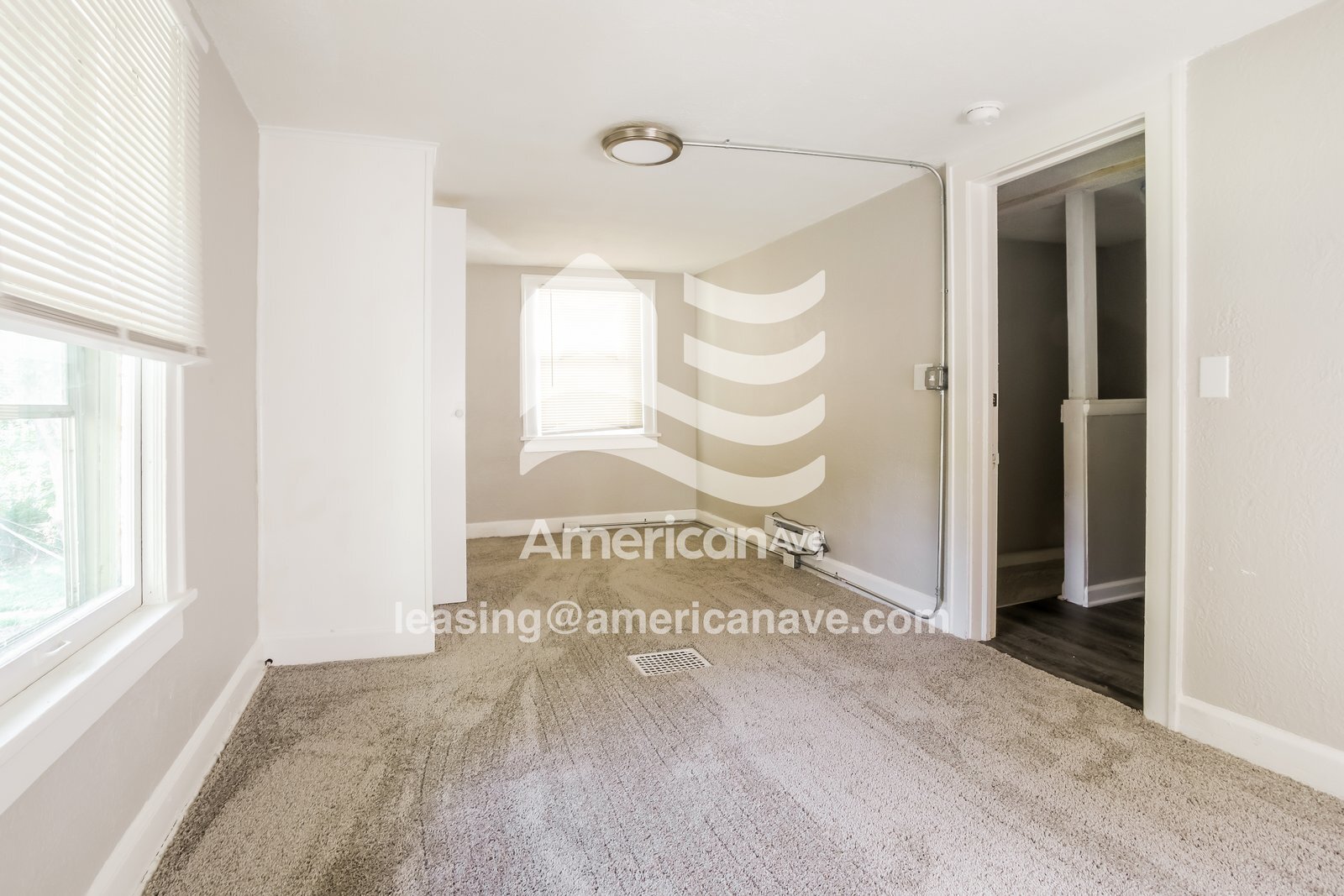 Building Photo - 1606 E 72nd St