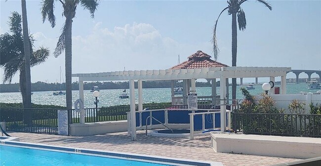 Building Photo - 6295 Bahia Del Mar Cir