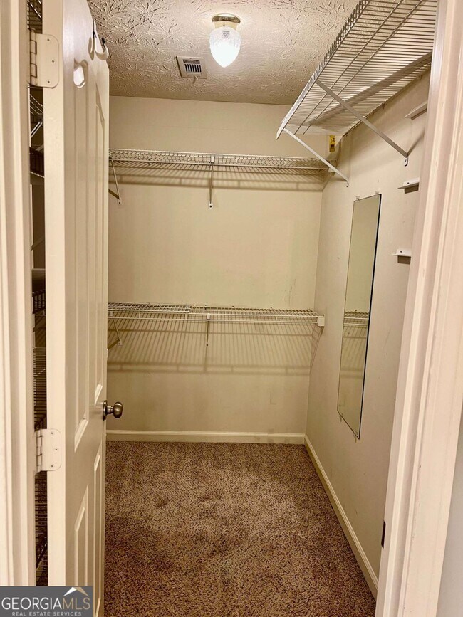 Building Photo - 4650 Kousa Ln