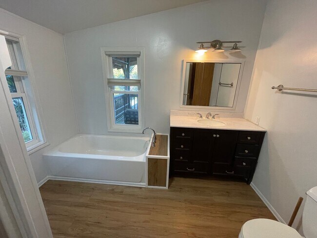 Building Photo - Lakebay 3 Bedroom Available Now, Fenced Yard & More!