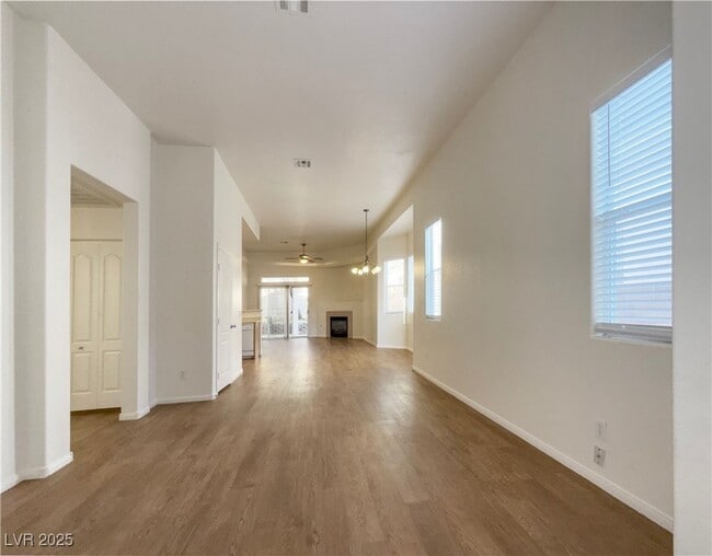 Building Photo - 10789 Muscari Way
