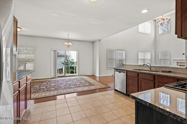 Building Photo - 1 Woodbridge Ct