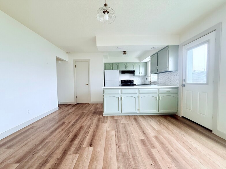 Dining Room - 1407 W 2nd St