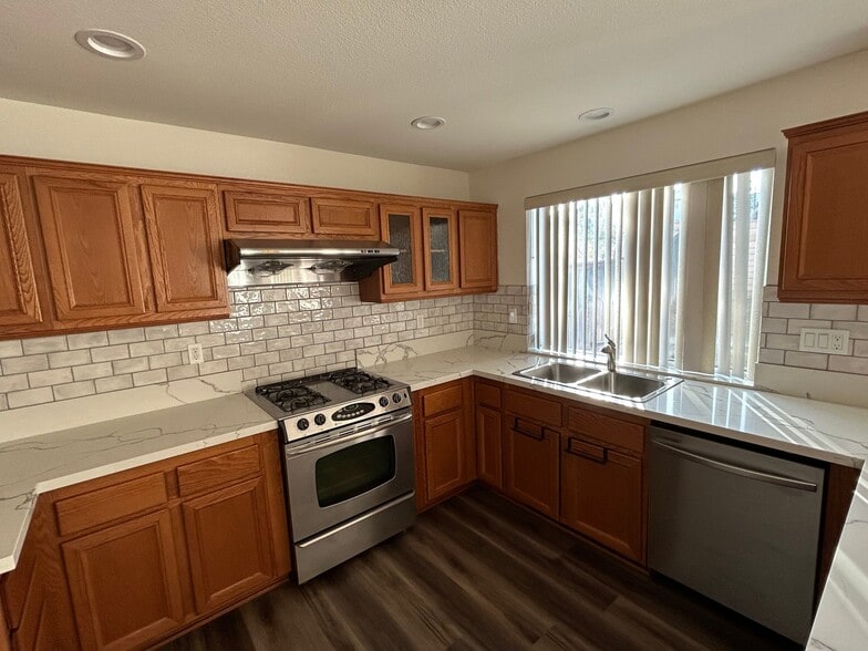 Building Photo - 25888 Marco Polo St