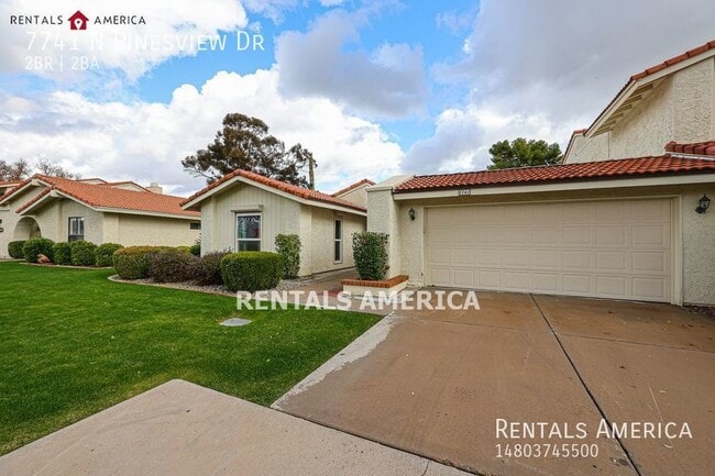 Building Photo - Resort Style Living