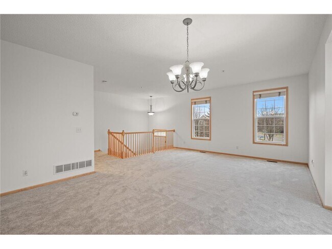Building Photo - 9995 Wildflower Dr