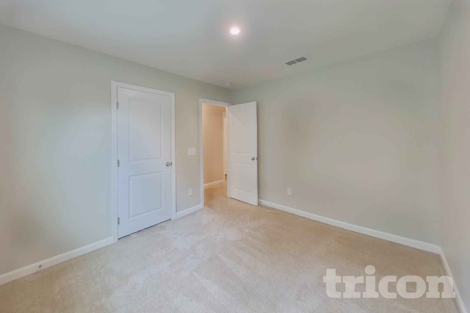 Building Photo - 886 Purcell Dr