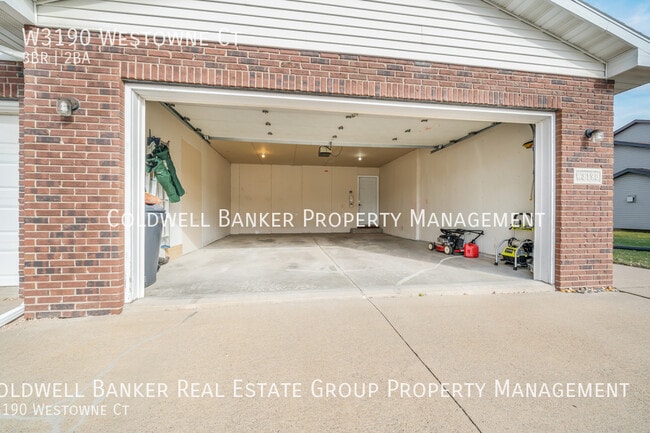 Building Photo - W3190 Westowne Ct