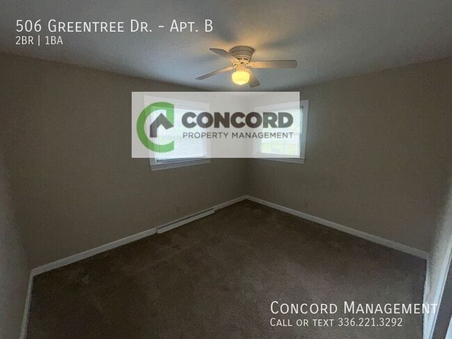 Building Photo - 506 Greentree Dr