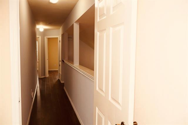 Building Photo - 2320 Hunters Run Dr