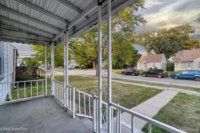 Building Photo - 6151 Helen St