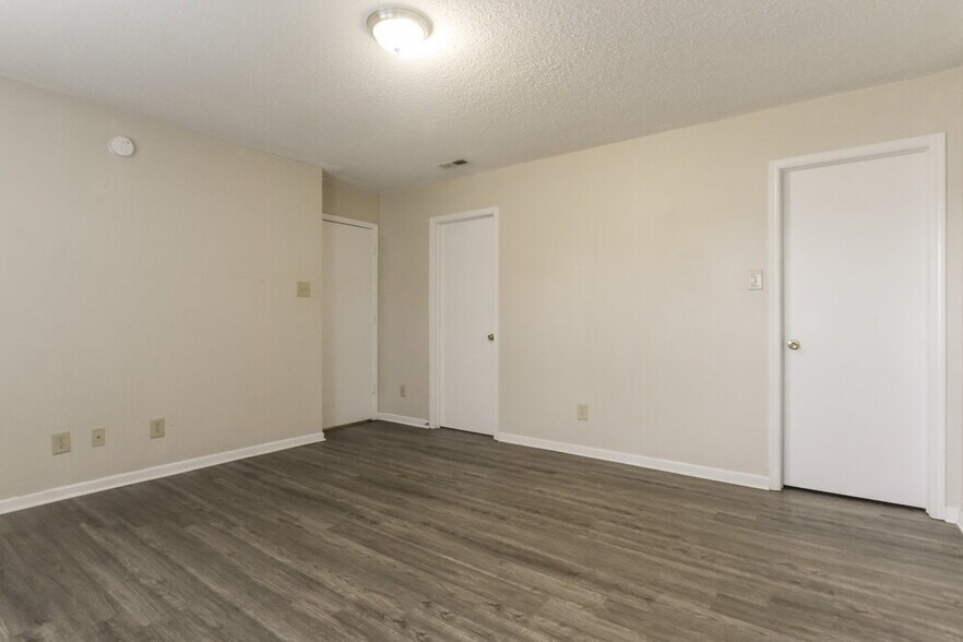 Building Photo - 3324 Spring Wind Ln