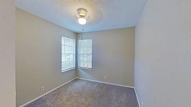 Building Photo - 12406 Deer Falls Dr